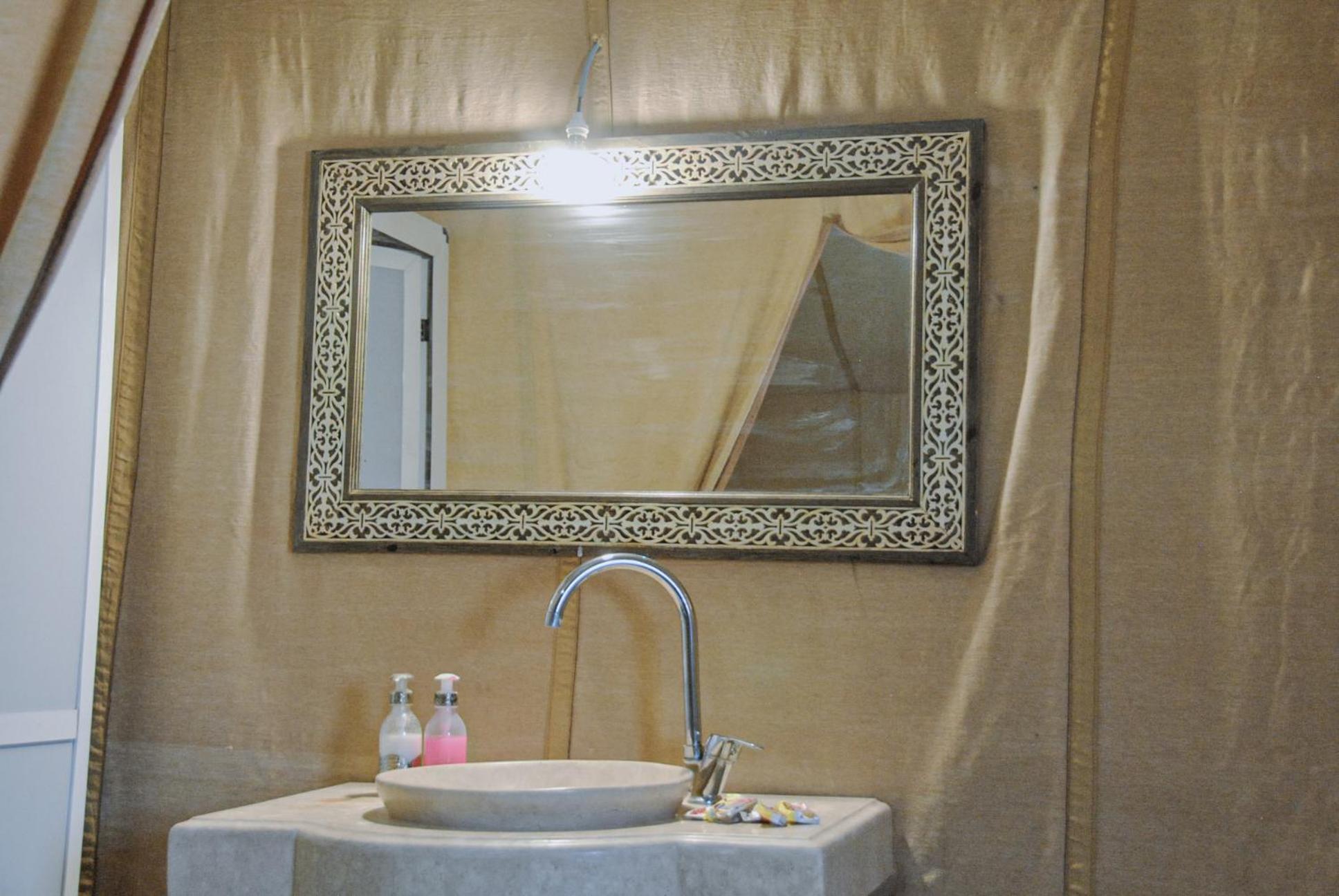 Camel Trips Luxury Camp Hotel Merzouga Buitenkant foto